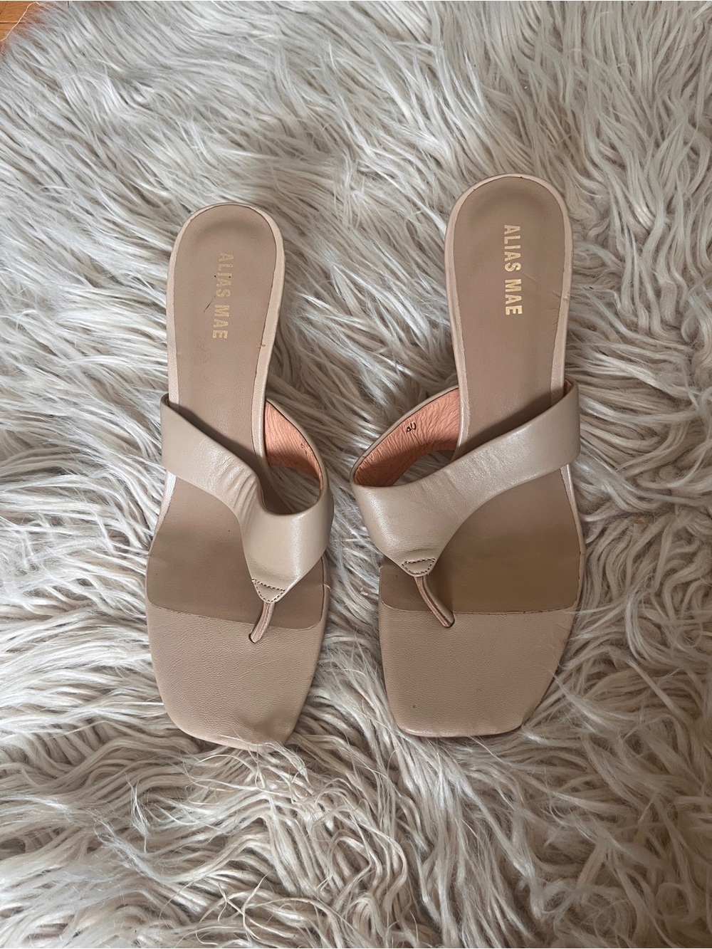 Alias Mae Nude Leather Thong Mule Stiletto Heels – EU 40
